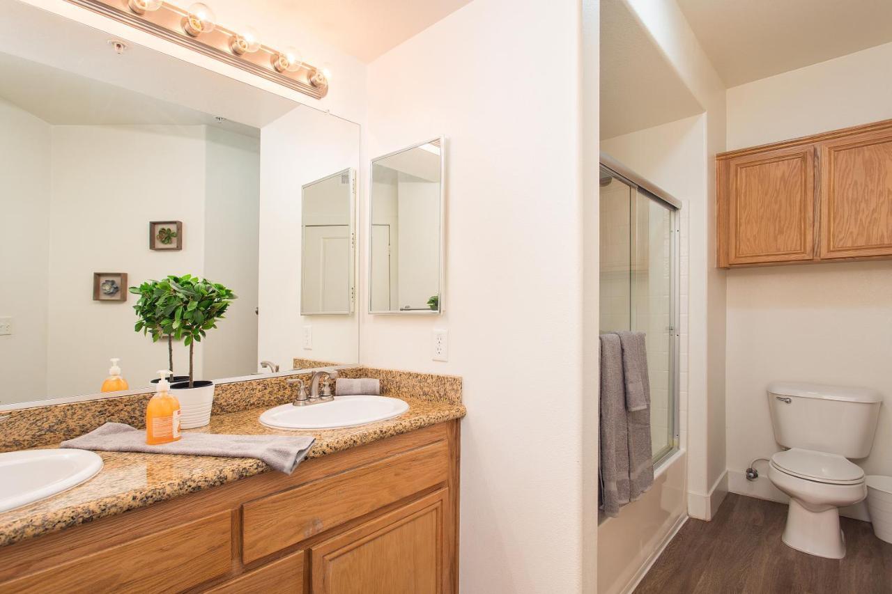 Westwood Luxury Suites Los Angeles Esterno foto